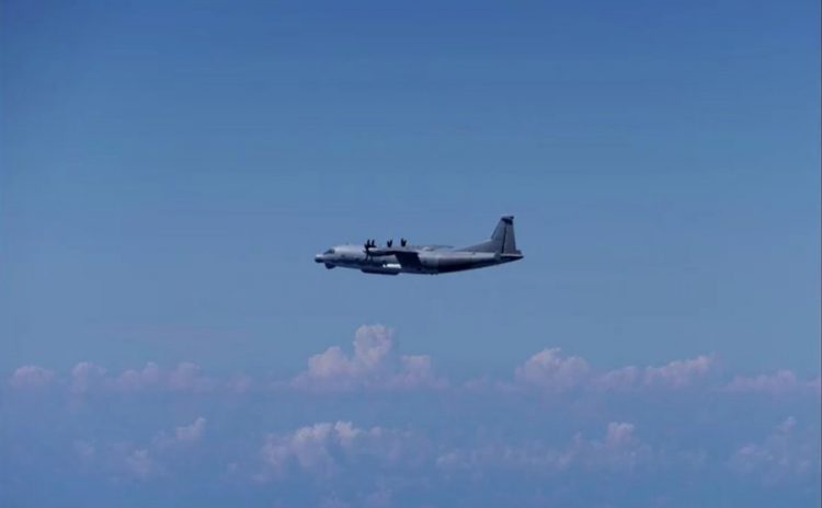 Avioni spiun kinez shkeli hapësirën ajrore, Japonia i dërgon bombarduesit