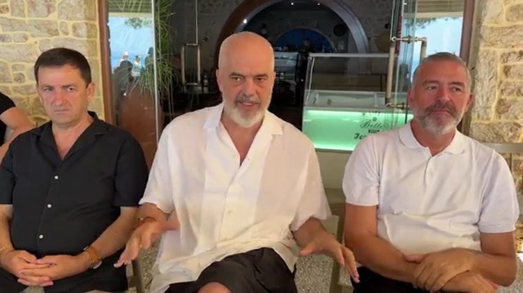 Rama nga Himara: Në fund të tetorit, të gjitha shtëpitë do të jenë të regjistruara