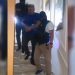 Korçë/ Goditi me kaçavidë të vëllanë për pronat, arrestohet pas një viti 45-vjeçari