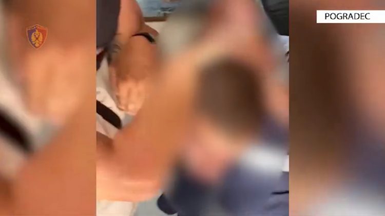 VIDEO/ Në kërkim për vepra të ndryshme penale, momenti kur policia arreston Spartak Çelën