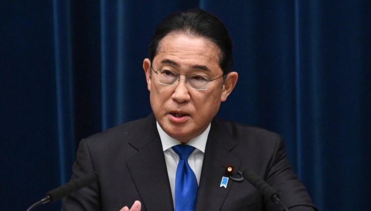 Skandalet politike/ Kryeministri i Japonisë njofton se do të japë dorëheqje