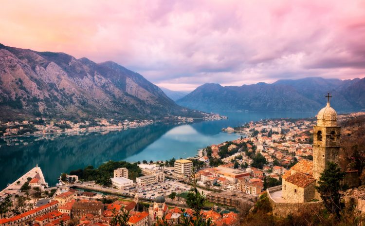 Banorët e Kotorit të shqetësuar nga numri i lartë i turistëve
