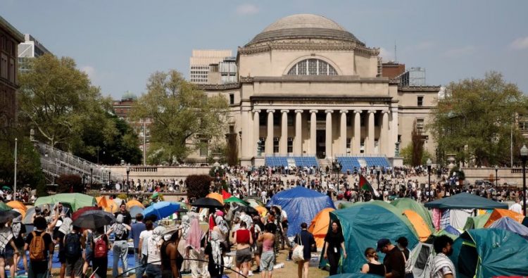 Universitetet amerikane forcojnë rregullat, shpresojnë të përmbajnë protestat kundër luftës
