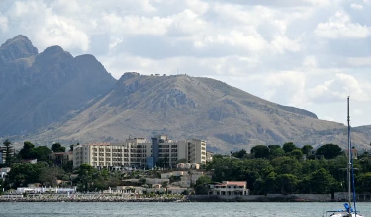 Personat në jahtin e fundosur në Siçili po festonin pafajësinë e miliarderit britanik Mike Lynch