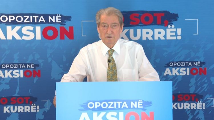 Teatri Kombëtar dhe mandati i Xhaçkës, Berisha: Vendimet e Gjykatës Kushtetuese nuk zbatohen, por hidhen në kosh si letër pa vlerë