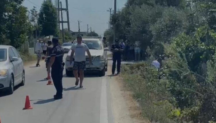 Aksident në aksin rrugor Fier-Seman/ Automjeti përplas motorin, humb jetën 64-vjeçari