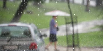 Moti i paqëndrueshëm, ja si priten që të jenë kushtet atmosferike javën e ardhshme