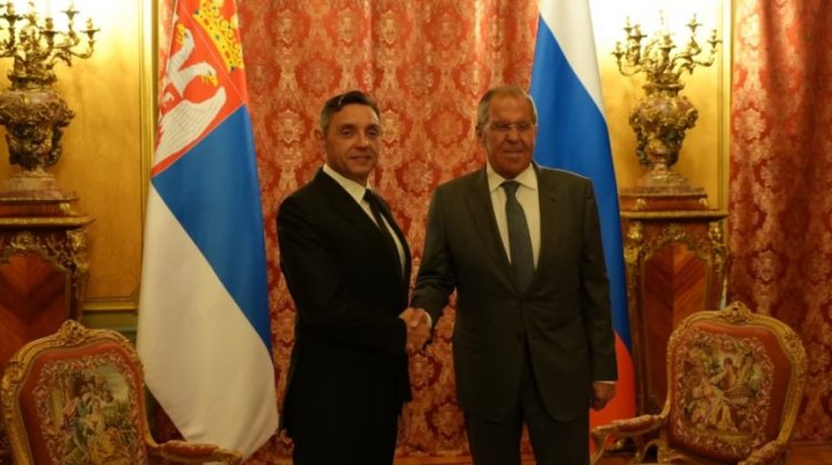 Vullin diskuton me Lavrovin për përmirësim e marrëdhënieve serbo-ruse