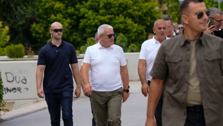 Sveçla mbron aksionin për mbylljen e degëve të Postës së Serbisë