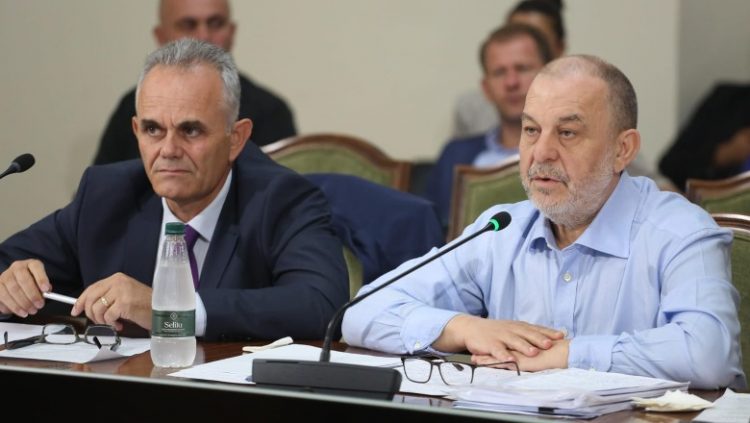 “Qendra e sterilizimit nuk u vu në punë”, ish-zv.ministri në Komision: S’jam në dijeni të memos së Manastirliut