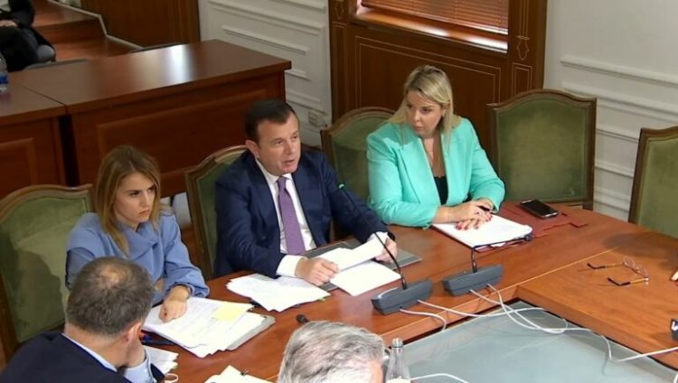 Balla tek Komisioni i Ligjeve: Më 2023, mbi 13 milionë shërbime u bënë përmes E-Albania