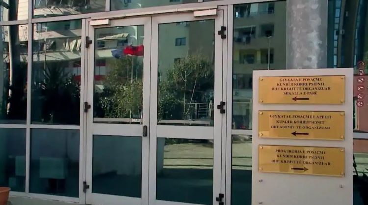 I akuzuar për trafik droge dhe grup të strukturuar kriminal, Apeli i GJKKO e dënon me 6.8 vite burg (EMRI)