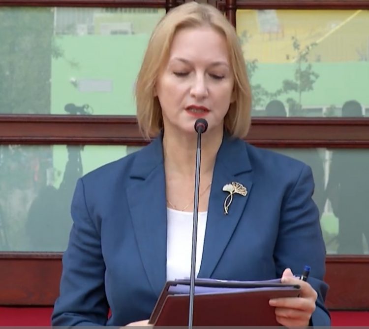 Denaj: Financojmë 50% të investimit grant në serra, blegtori e peshkim