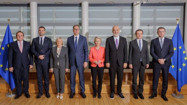 Von der Leyen pret në Bruksel liderët e Ballkanit: Të gjashtë vendet i përkasin Evropës