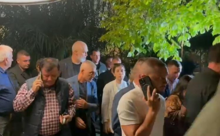 Përfundon mbledhja e Asamblesë së Tiranës, prezantohen detyrat e 3 drejtuesve të qarkut 