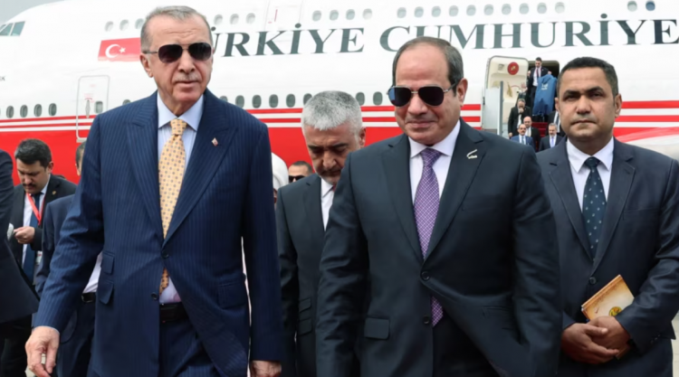 Vizita e presidentit egjiptian në Turqi paralajmëron një epokë të re bashkëpunimi