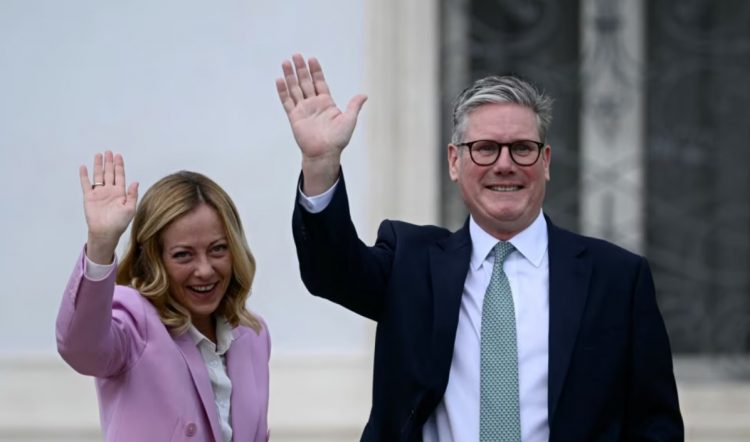 Kryeministri britanik: Bashkëpunim me Italinë mbi migracionin; shpreh interes mbi marrëveshjen me Shqipërinë