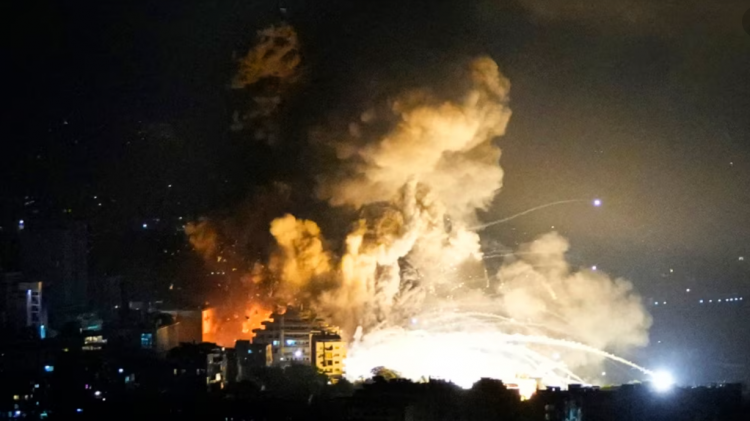 Izraeli godet selinë e Hezbollahut, në shënjestër udhëheqësi i grupit militant 