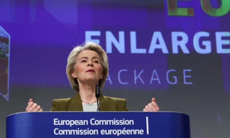 Fokusi i Ursula von der Leyenit te zgjerimi: 2030 mund të jetë afat real
