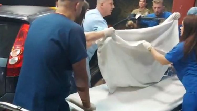 Aksioni opozitar i PD-së bllokoi qarkullimin, nëna lind foshnjen në makinë