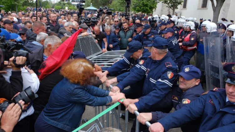 Protesta e opozitës, diskutohen masat e Policisë