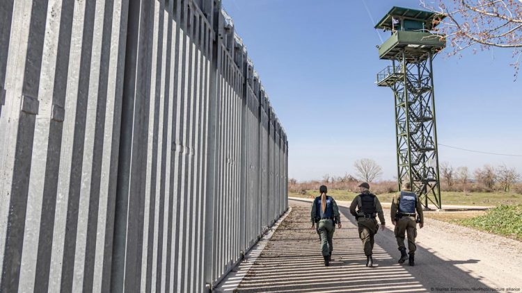 “Operacione të paligjshme, dhunë ndaj refugjatëve dhe injorim ndaj kërkesave për ndihmë”/ Del raporti, akuza të rënda ndaj Frontex
