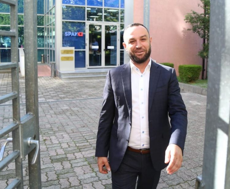 U paraqit në SPAK dy ditë më parë, Jurgis Çyrbja dorëzon mandatin e deputetit