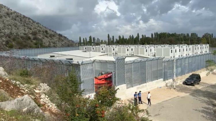 Gjadri dhe Shëngjini gati për azilkërkuesit/ Brenda javës vijnë afrikanët e parë që shpëtohen në det nga Marina Italiane