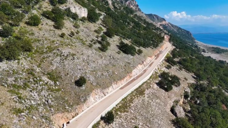 Rama publikon pamjet nga kantieri i rrugës Shëngjin – Velipojë: Investim strategjik për turizmin