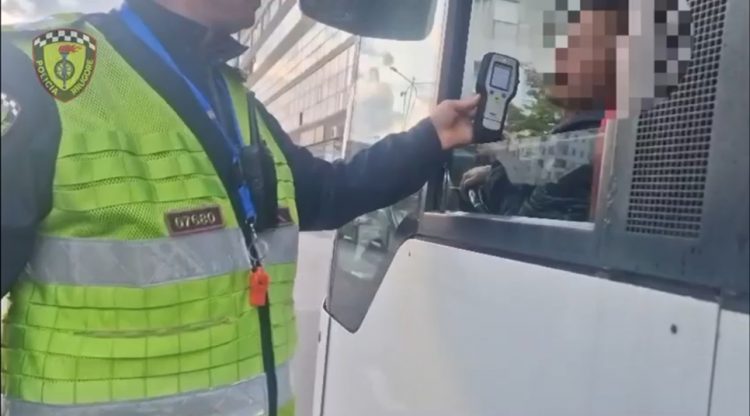 Mbi 10 mijë gjoba për një javë, Rrugorja bën bilancin: 24 shoferë të arrestuar dhe proceduar