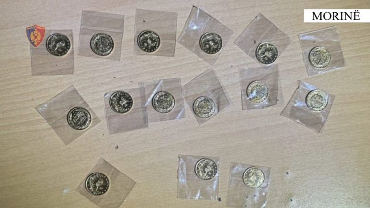 Tentoi të fuste në Shqipëri monedha floriri pa i deklaruar, nis hetimi 56-vjeçari nga Kosova