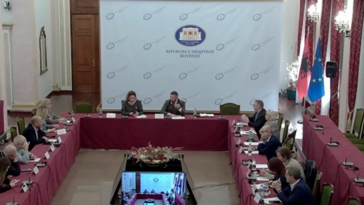 PD rikthehet në Komisionin e “Check-up”, Vokshi: Mos na provokoni! Ndreca: Po pse e keni me klithma diskutimin? 