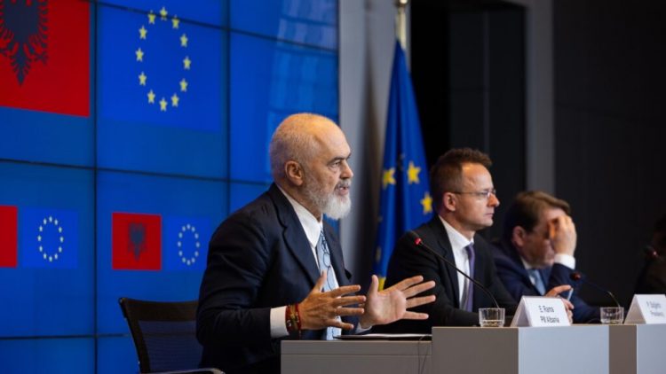 “Si do të futet Shqipëria në BE?”, Rama: E kemi një plan! Kemi nisur të ndërtojmë Europën në vendin tonë   