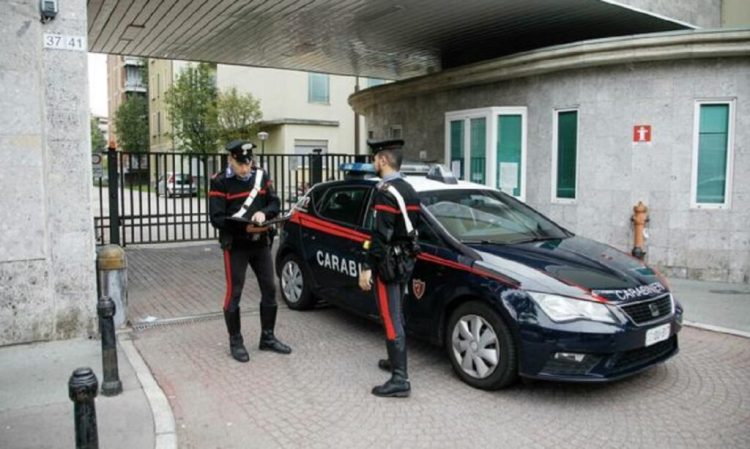 Shqiptari qëllon me armë djalin e partneres në Itali