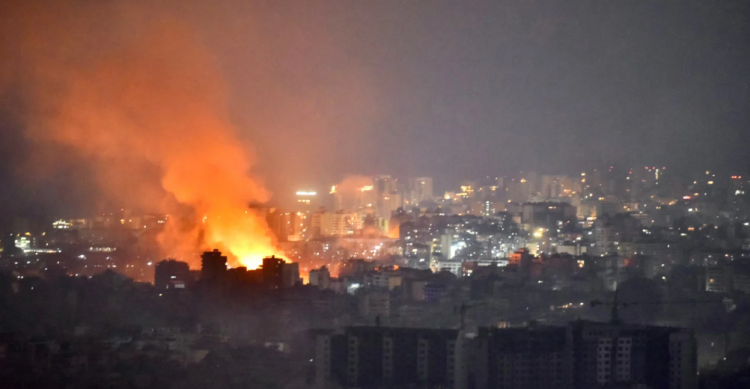 Bombardimi i xhamisë islamike në Rripin e Gazës, raportohet për të paktën 21 viktima
