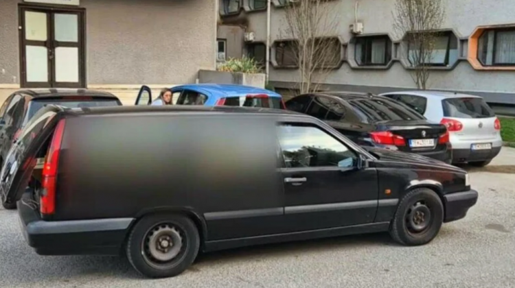 Tetovë/ Nënë e bijë u gjetën pajetë nga gjyshja, shkoi në banesë si mjeke pasi mori telefonatën në urgjencë