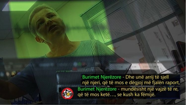 “Mos ta dëgjoj fjalën raport”/ Edukatorja me shami hidhet në rrugë, montohet akuza