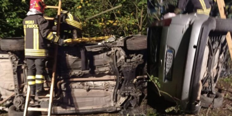 Makina përmbyset jashtë rrugës! Humb jetën 32-vjeçari shqiptar në Itali, plagoset tre miqtë e tij 