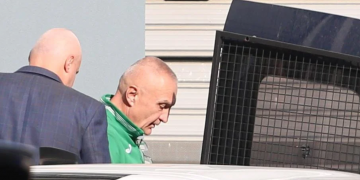 U arrestua, Ilir Meta del nga Drejtoria e Policisë, niset drejt bllokut të sigurisë te “Mine Peza”