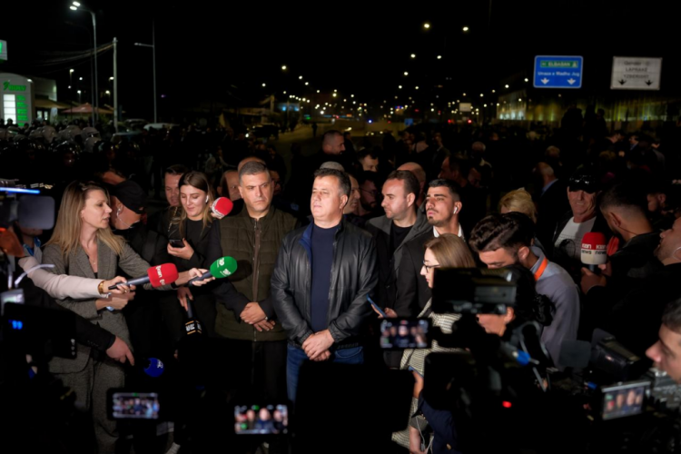 Mbyllet protesta/ Noka: E gjithë Shqipëria në duart e opozitës, s’ka kthim pas!