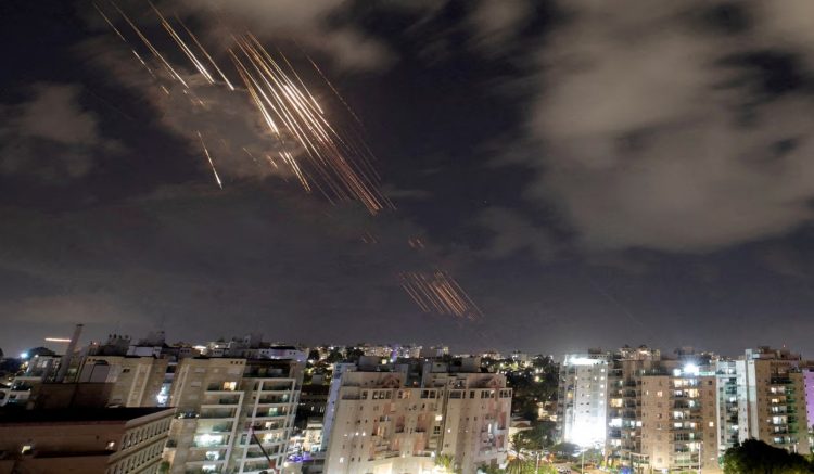 Izraeli nis përgatitjet për një kundërpërgjigje ndaj sulmit të Iranit ndërsa afrohet 1-vjetori i fillimit të luftës në Gaza