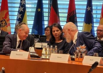 Scholz pret liderët e Ballkanit Perëndimor, Rama ndan foton krah kancelarit gjerman 