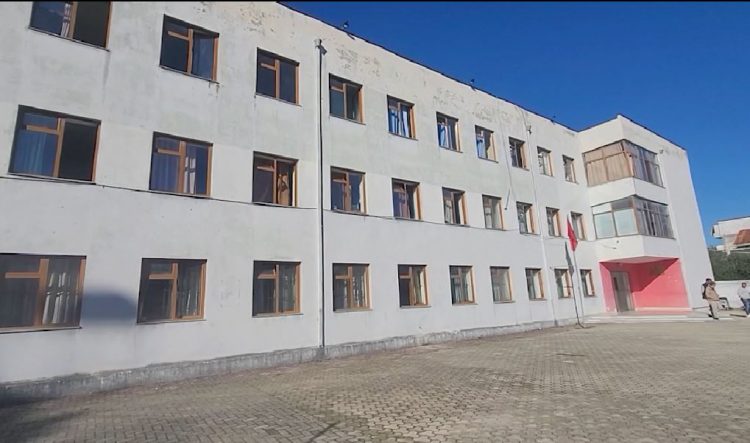 Lushnje, rritet numri i nxënësve në shkollën profesionale