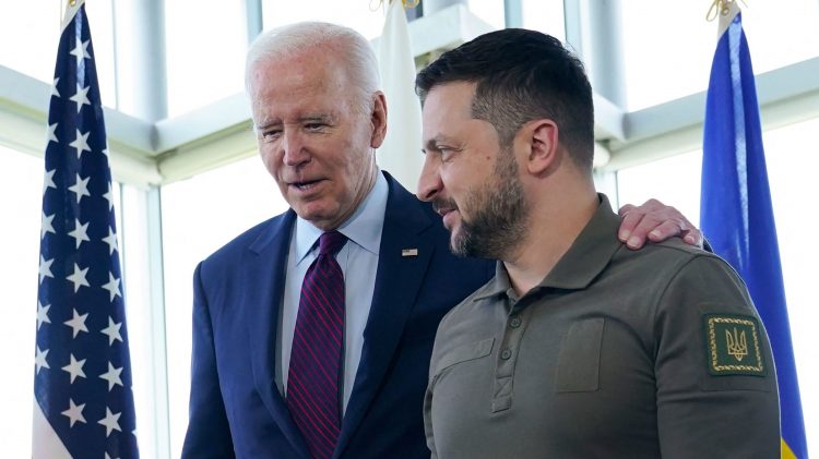 Mori autorizimin nga Biden për përdorimin e armëve amerikane kundër Rusisë, reagon Zelensky: Raketat do flasin vetë!