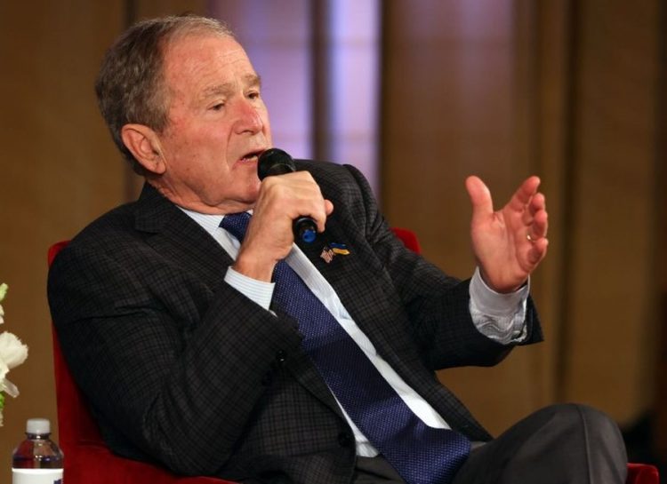 Bush uron Trump për fitoren: Pjesëmarrja në zgjedhje, shenjë e shëndetit të SHBA