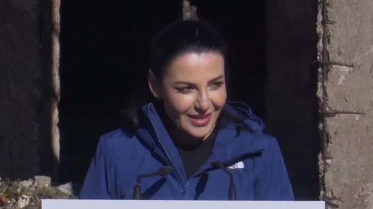 “Rruga e Arbrit përdoret nga opozita për të fajësuar qeverinë”, Balluku nga Bulqiza: Bëmë realitet atë që ata nuk e bënë dot kurrë