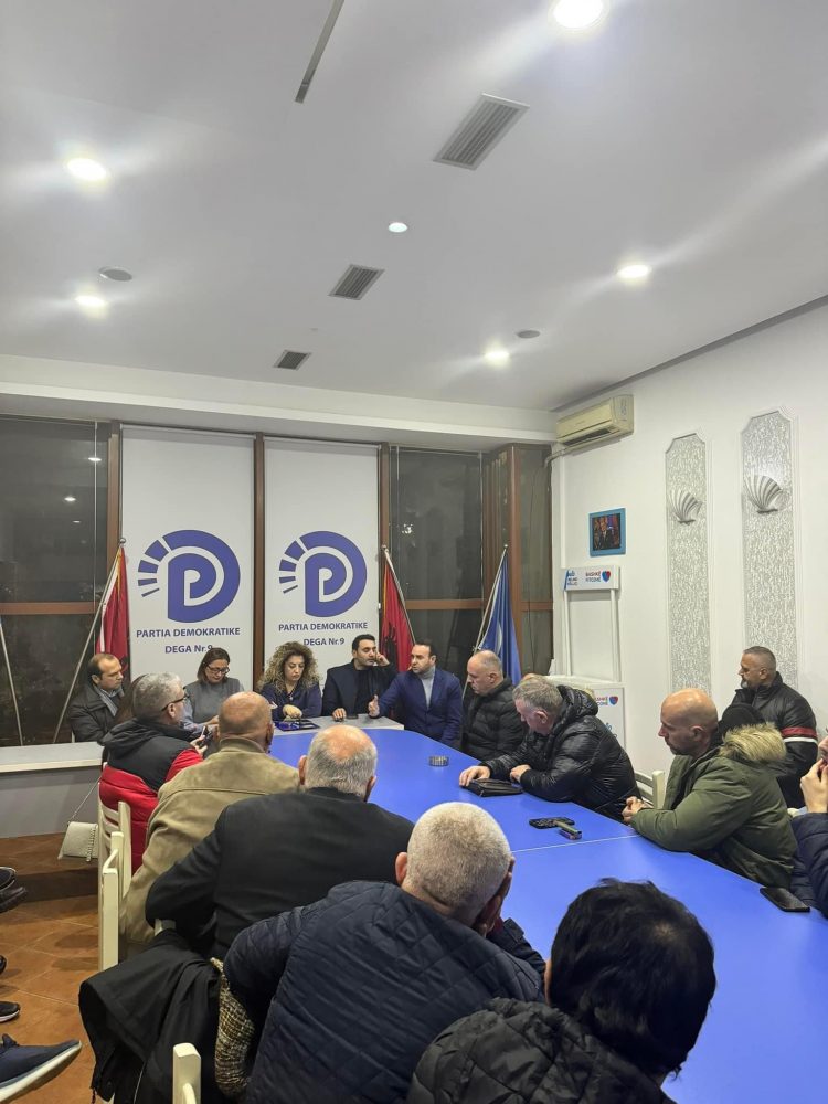 PD përgatitet për protestën, Balliu: Qytetarët do marshojnë në Tiranë kundër vjedhjeve të qeverisë