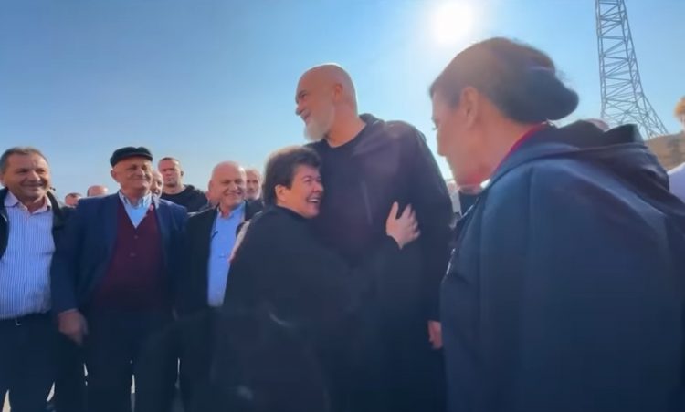 Ura e Madhe e Kukësit/ Rama ndan pamjet: Zgjidhi përfundimisht nyjen e rrezikshme që lidhte dy anët e Drinit