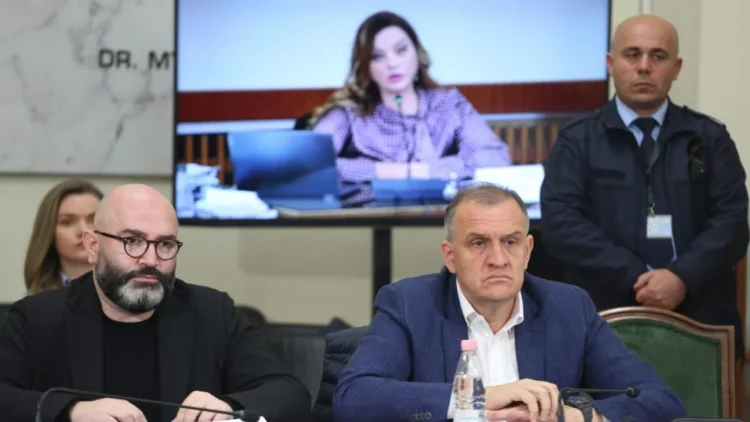 “Po e keqpërdorni atë të shkretin”, Beqaj pas deklaratës së Vokshit: Mos i përdorni ato epitete! Hallin tënd s’ta zgjidh dot unë