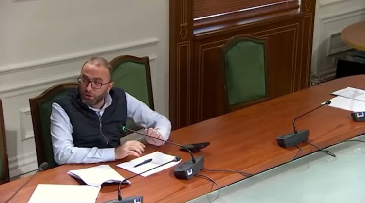 Buxheti 2025/ Gazment Bardhi: Paratë po shkojnë për kontrata korruptive
